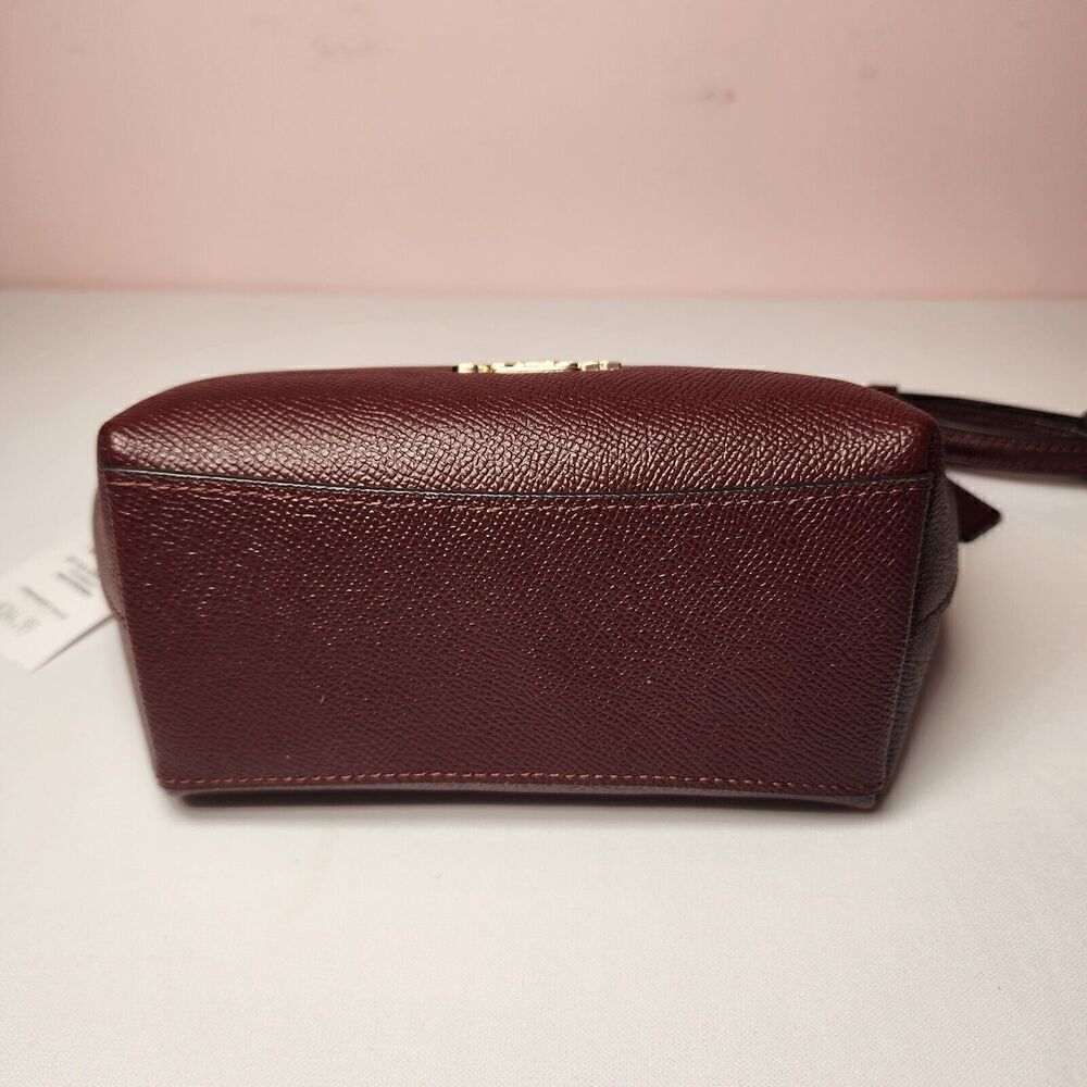 NWT Coach CW336 Zip Top Shoulder Bag In Crossgrain Leather Merlot - Picture 7 of 8